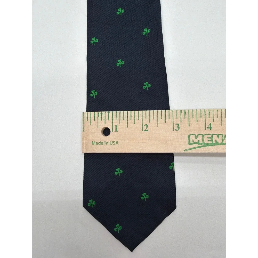 Vintage Marshall Fields Mens Navy Blue Green Shamrock Clover Polyester Tie USA